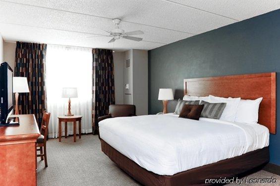 Horseshoe Lake Charles Westlake Room photo